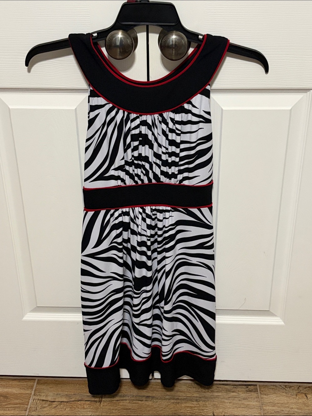Women’s Black & White Zebra Print Dress with Red Trim sz 4